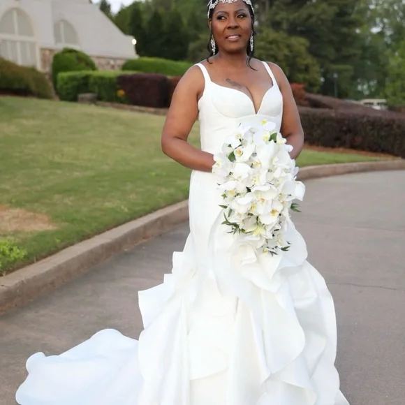 Elegant White Wedding Gown